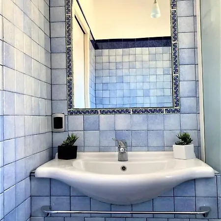 Apartamento Attico Di Charme, Terrazzo Di 25 Mq
